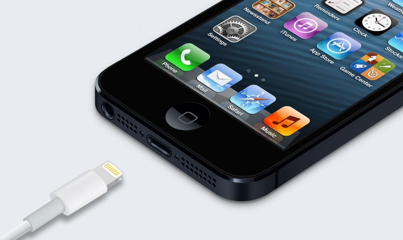 Apakah Harus Menggunakan Charger Bawaan Untuk Mengisi Baterai iPhone Solusi Jika iPhone atau iPad Tidak Bisa Dicharge