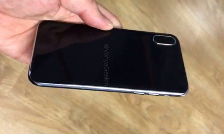 Hands-On iPhone 8 Dummy dengan Bezel Stainless Steel