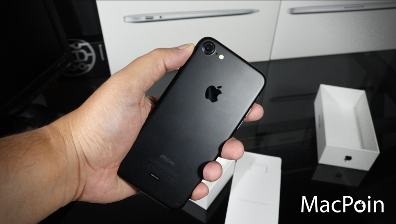 Unboxing iPhone 7 Black: Dapet Apa Aja?