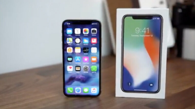 Unboxing iPhone X: Apa Saja Isi Kemasan Kotaknya?