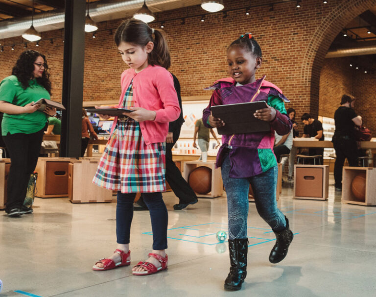 Apple Akan Gelar Hour of Code di Beberapa Apple Store