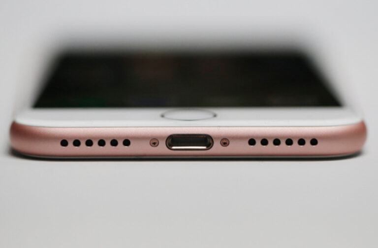 Keputusan Apple Hilangkan Headphone Jack di iPhone Terbukti Tepat