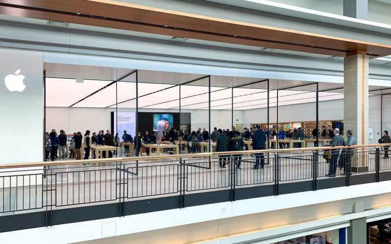 Apple Resmi Membuka Apple Store Kedua di Toronto