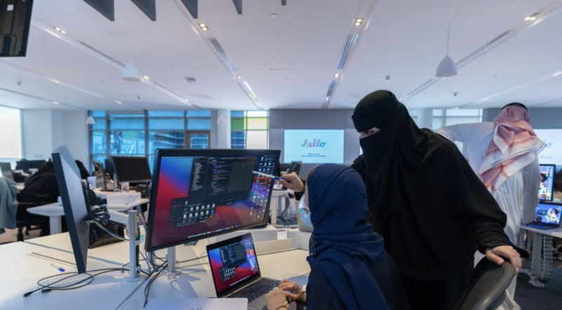 Apple Developer Academy Khusus Perempuan di Arab Saudi Resmi Dibuka